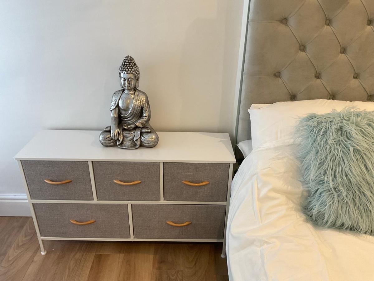 2 Bed Home From Home Apartment 41 런던 외부 사진